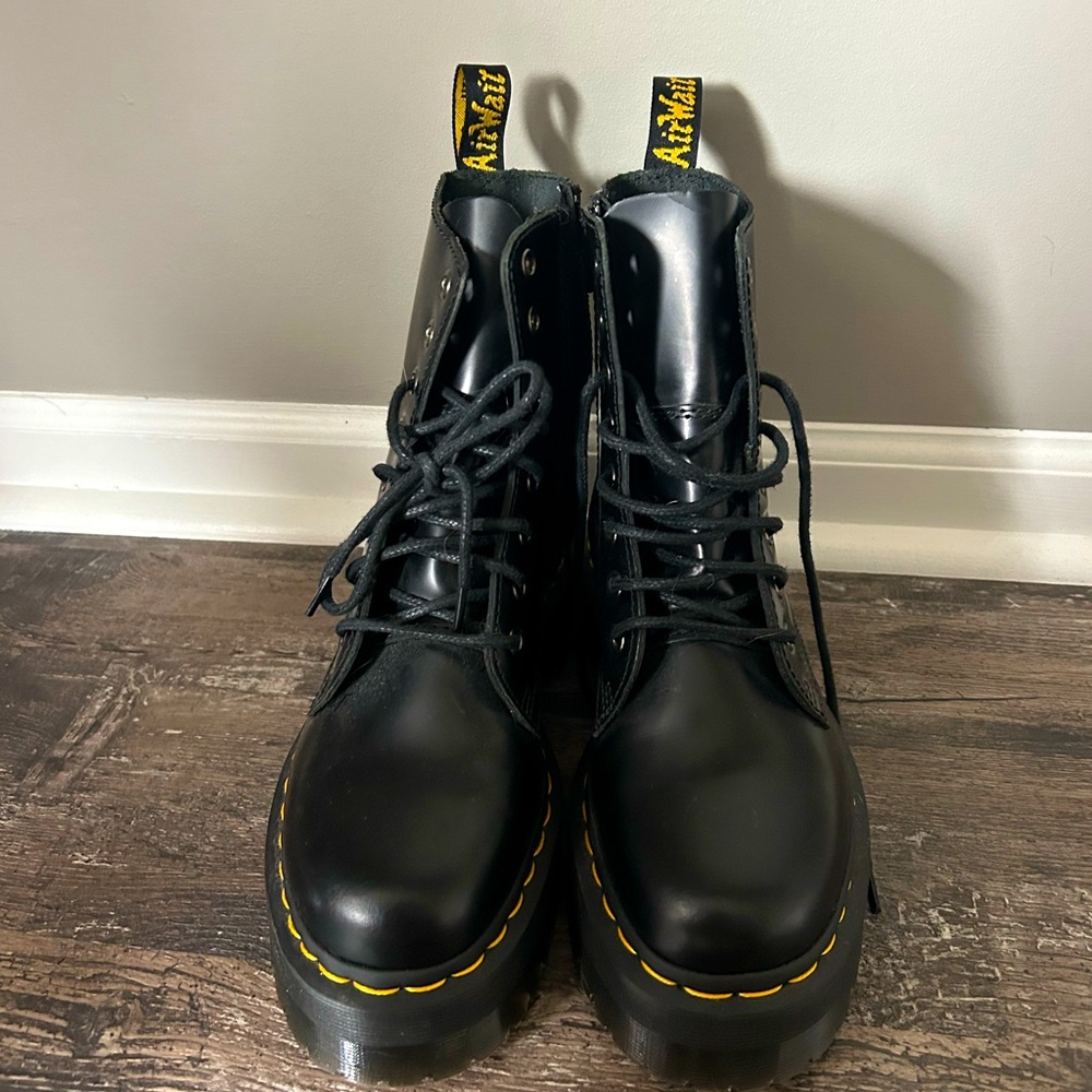 Dr Martens Jadon boots, like new